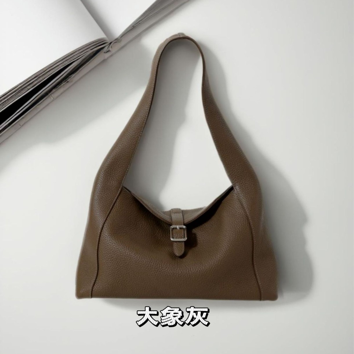 跨境复古2025广州新款头层牛皮腋下包大容量真皮单肩通勤女包高级