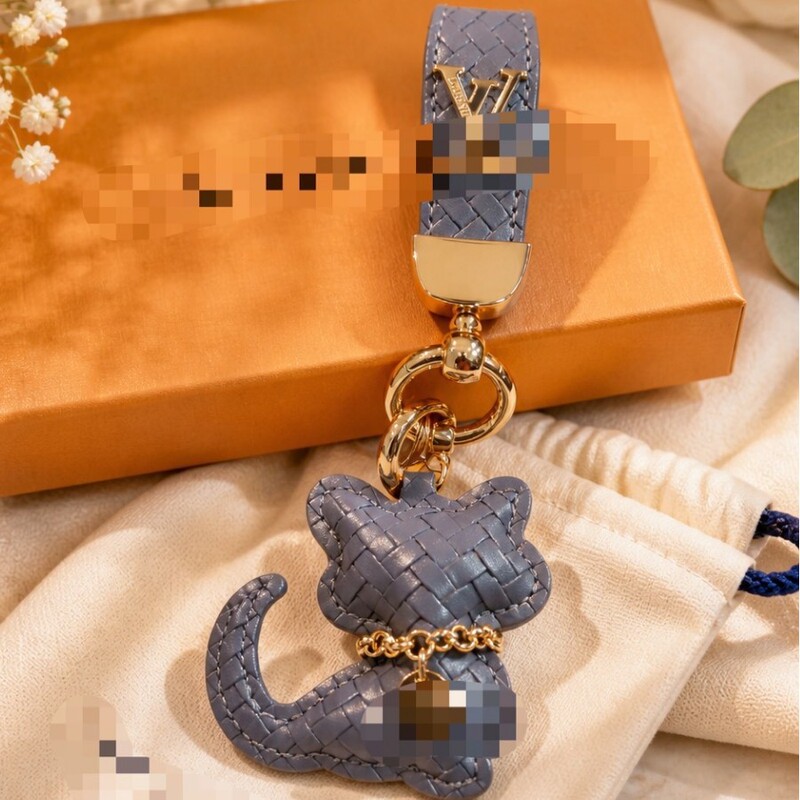 Cross-Border Hot-Selling Chanel-Style Leather Woven Bag Buckle Keychain Pendant Accessories from Lujia, Hjia, and Djia for Export