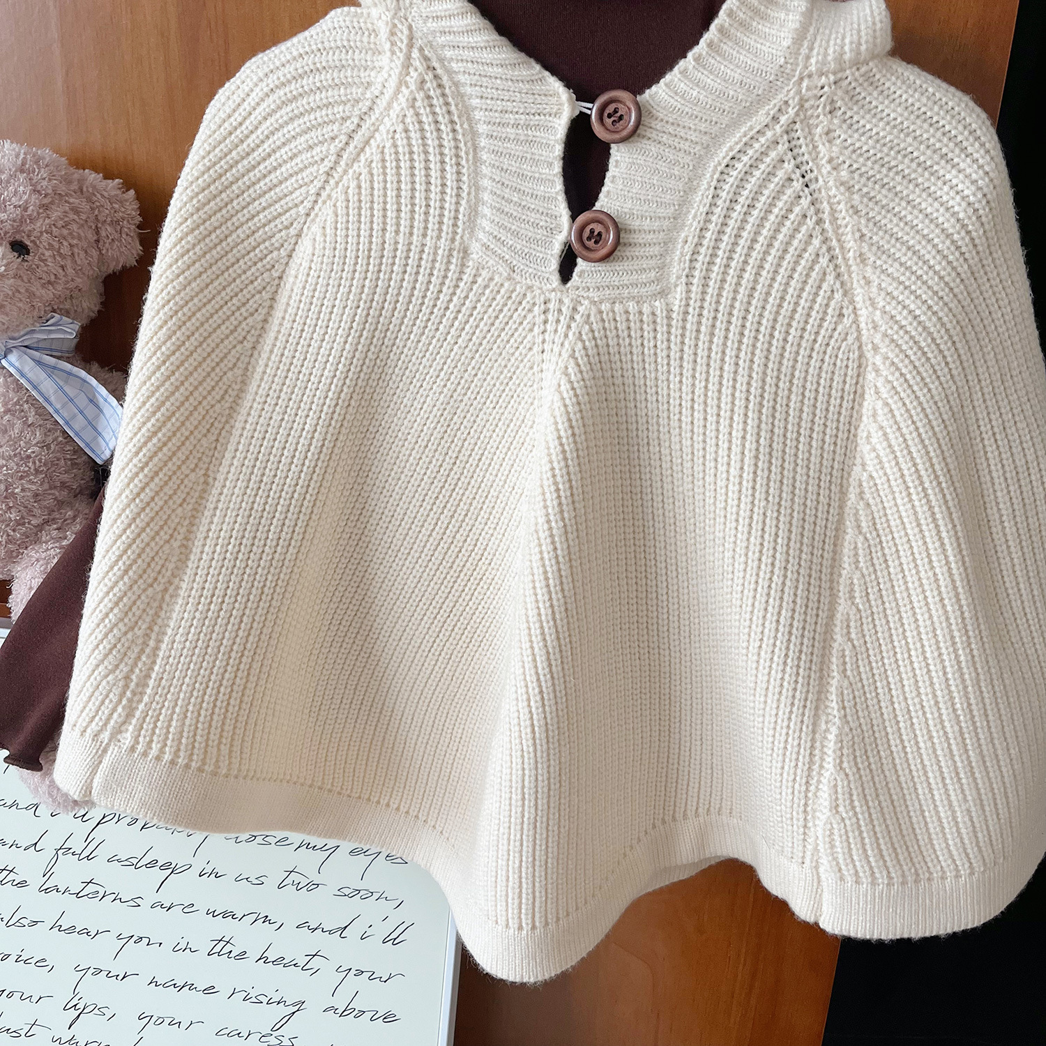 Conjunto de capa con capucha para niña estilo otoñal moda_voghion.com