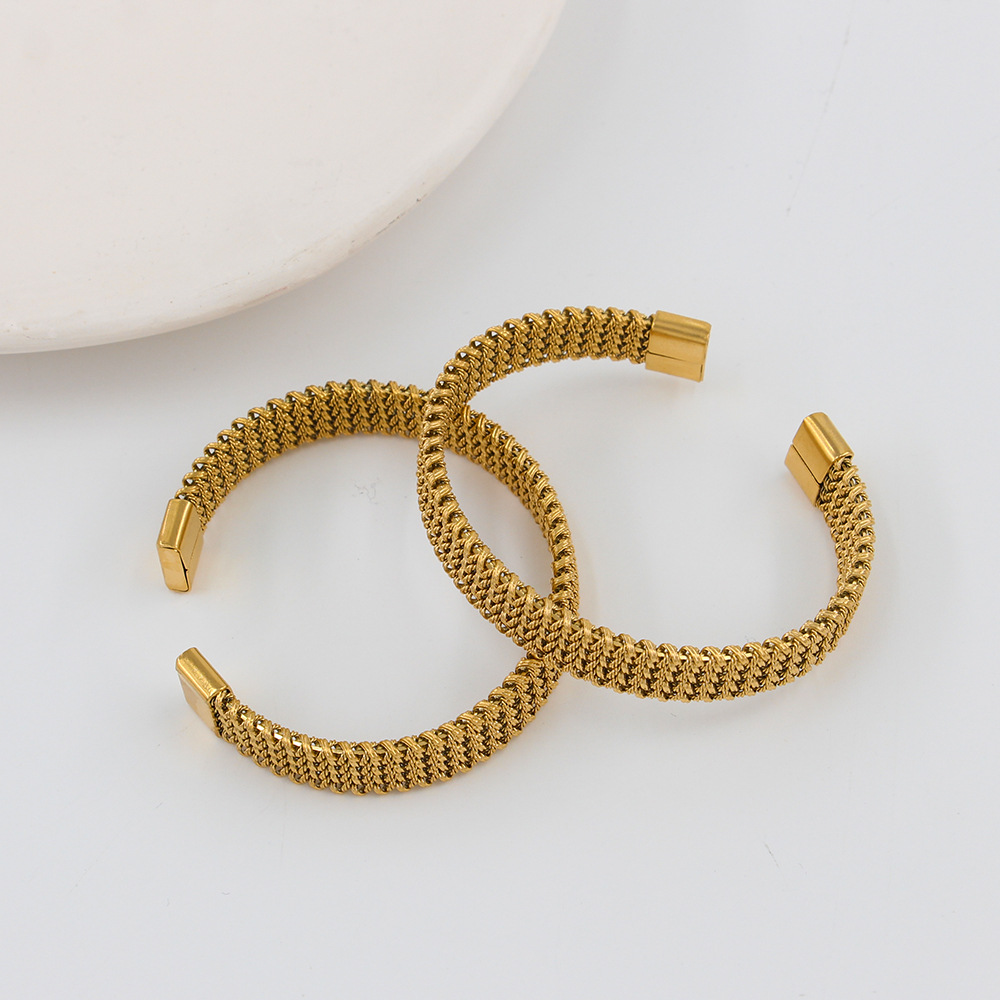 18K Gold Plating in the Furnace Plating Material PVD Coated 18K Gold Real Gold Plated C Shape 304 Stainless Steel Fashion Waterproof Non Tarnish Bangle