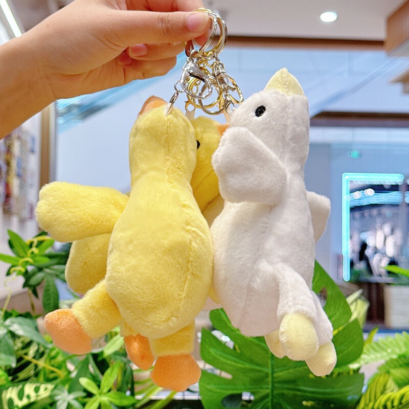 Cute Plush Lying Goose Pendant Keychain, Duck Keychain, Backpack Decoration, Claw Machine Doll Wholesale, Trendy Style
