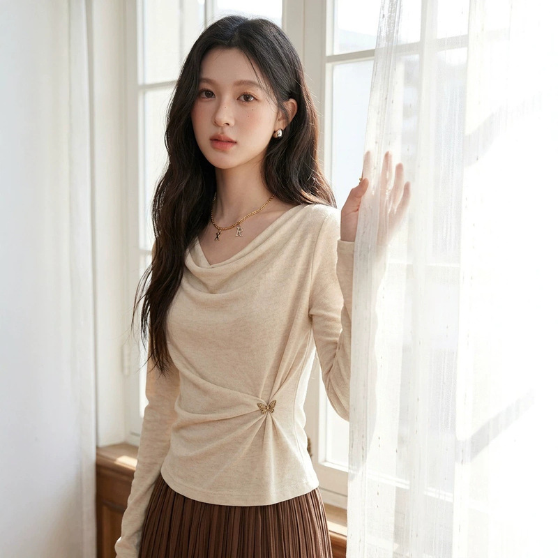 Spring and Autumn New French Elegant Swing Neck Long Sleeve Top for Women, Slim Fit, Versatile, with Butterfly Button Waist Detail, Apricot Color Base Shirt