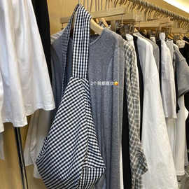 格子帆布包BUQLE sanbar~格子斜跨包大容量单肩包女包图片包包A23