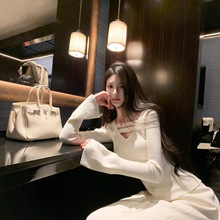 �¿������L�U��V�Iᘿ���Ů�ڰ׃�ɫ¶�������L��ȴ�������