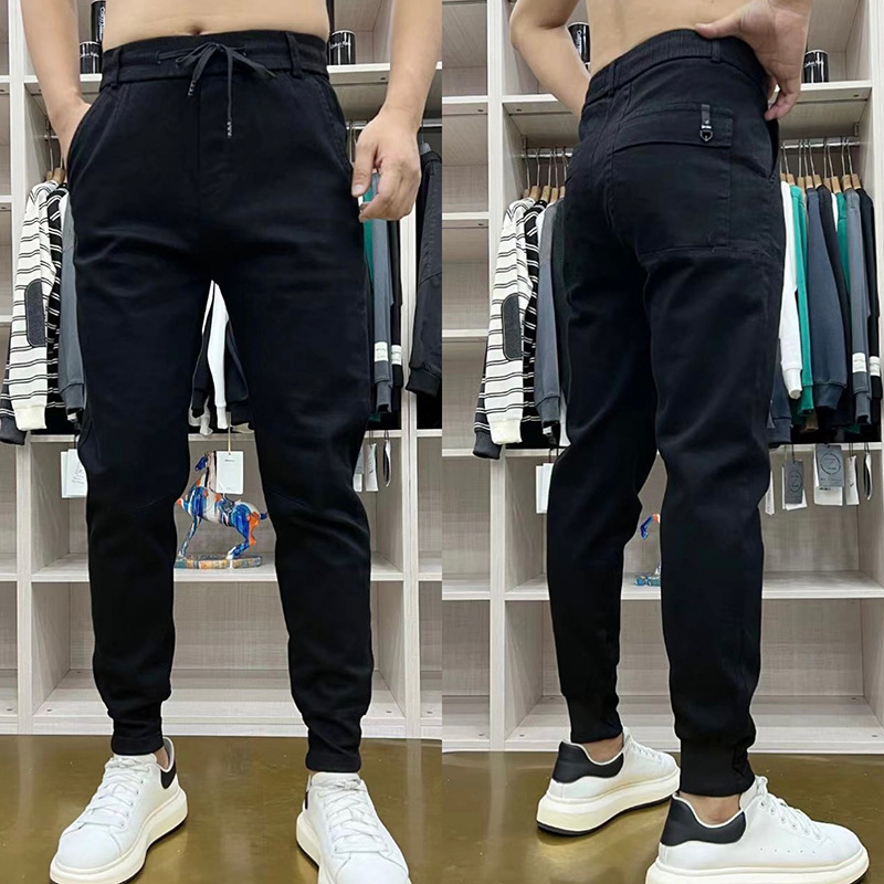 2024 Vår/Sommer Nye Small Svarte Jeans Herre Allsidige Slim Fit Tight Leg Casual Elastiske Trendy Harun Bukser_voghion.com