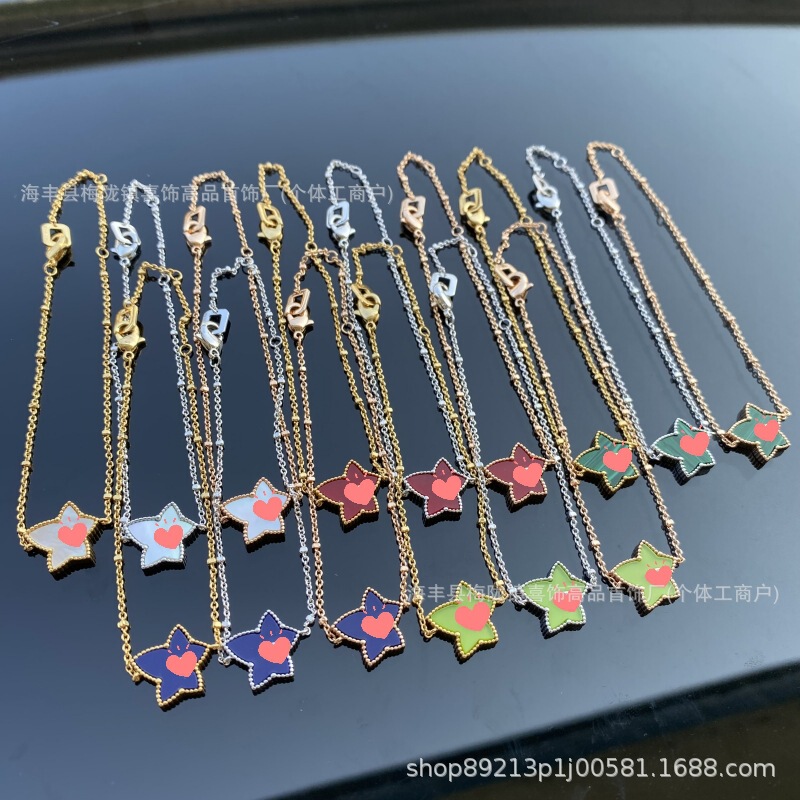 2025 Explosions Ivy Clover Bracelet Simple Joker Light Luxury Unique Maple Leaf Design Factory Outlet 2025 Explosions Ivy Clover Bracelet Simple Joker Light Luxury Unique Maple Leaf Design Factory Outlet