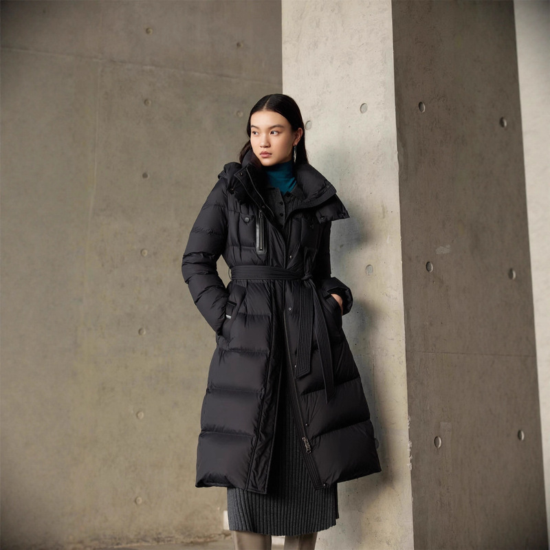 High-End Light Luxury Winter New down Jacket for Women, Fashionable Design, Thickened and Warm Long Hooded Lace-Up Coat