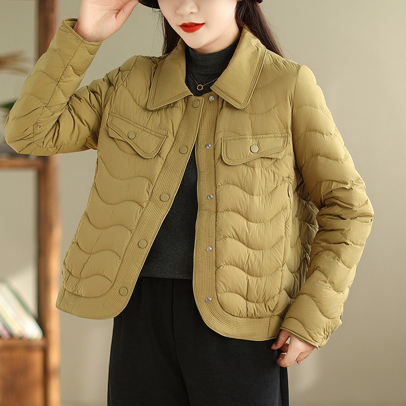 Light and thin down jacket