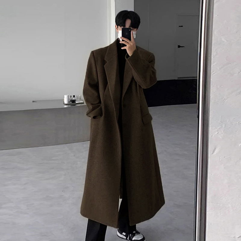 Asmuフランスのレトロな襟の毛ですね。コートの男性は冬に長いタイプの美ラードのコートを厚くして保温します。