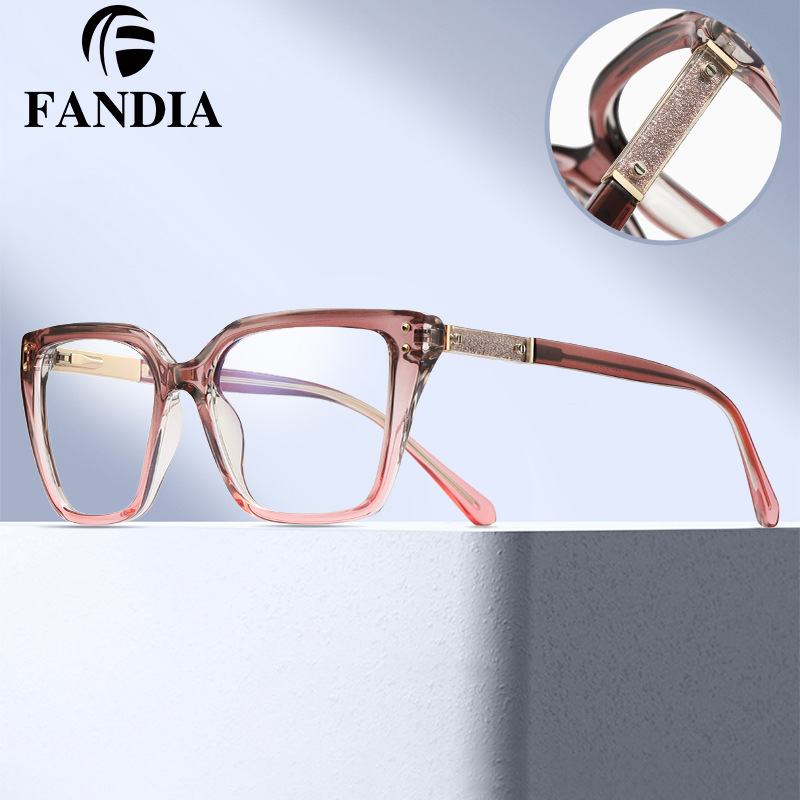 83616 nuevo producto estilo de comercio exterior moda ojo de gato gafas anti-luz azul piernas ácidas número de comodidad miopía montura mujer