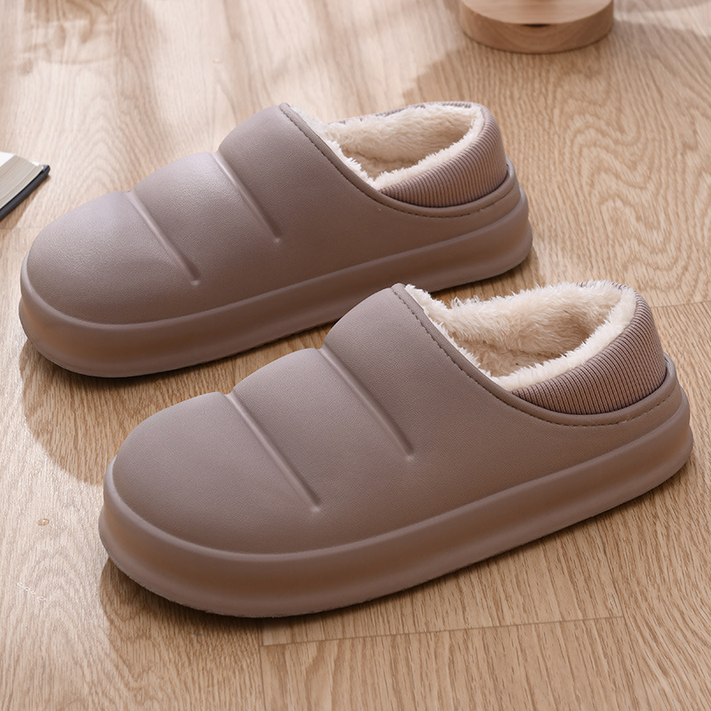 Zapatos de piel de tacón de felpa para hombre Zapatos de algodón impermeables para el hogar interior Zapatos de pan de todo fósforo de tendencia ligera Zapatillas