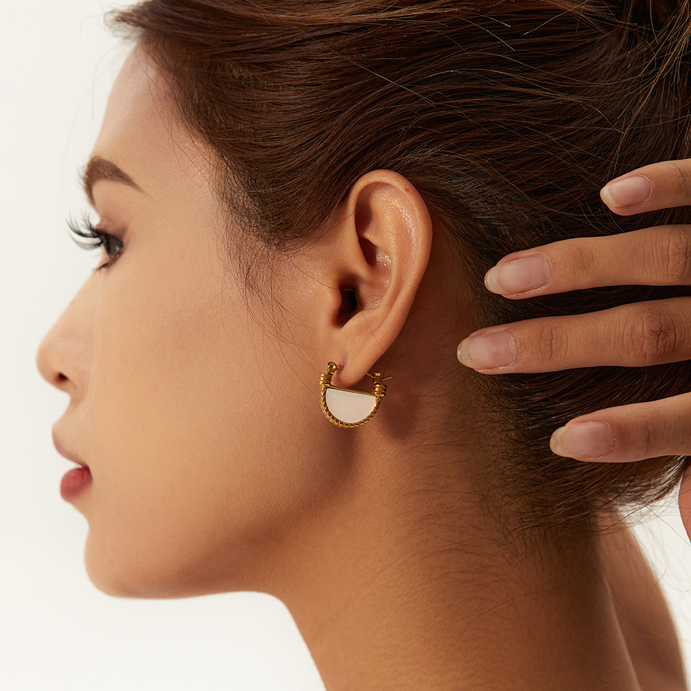 Retro Sector Stainless Steel Inlay Shell Earrings 1 Pair