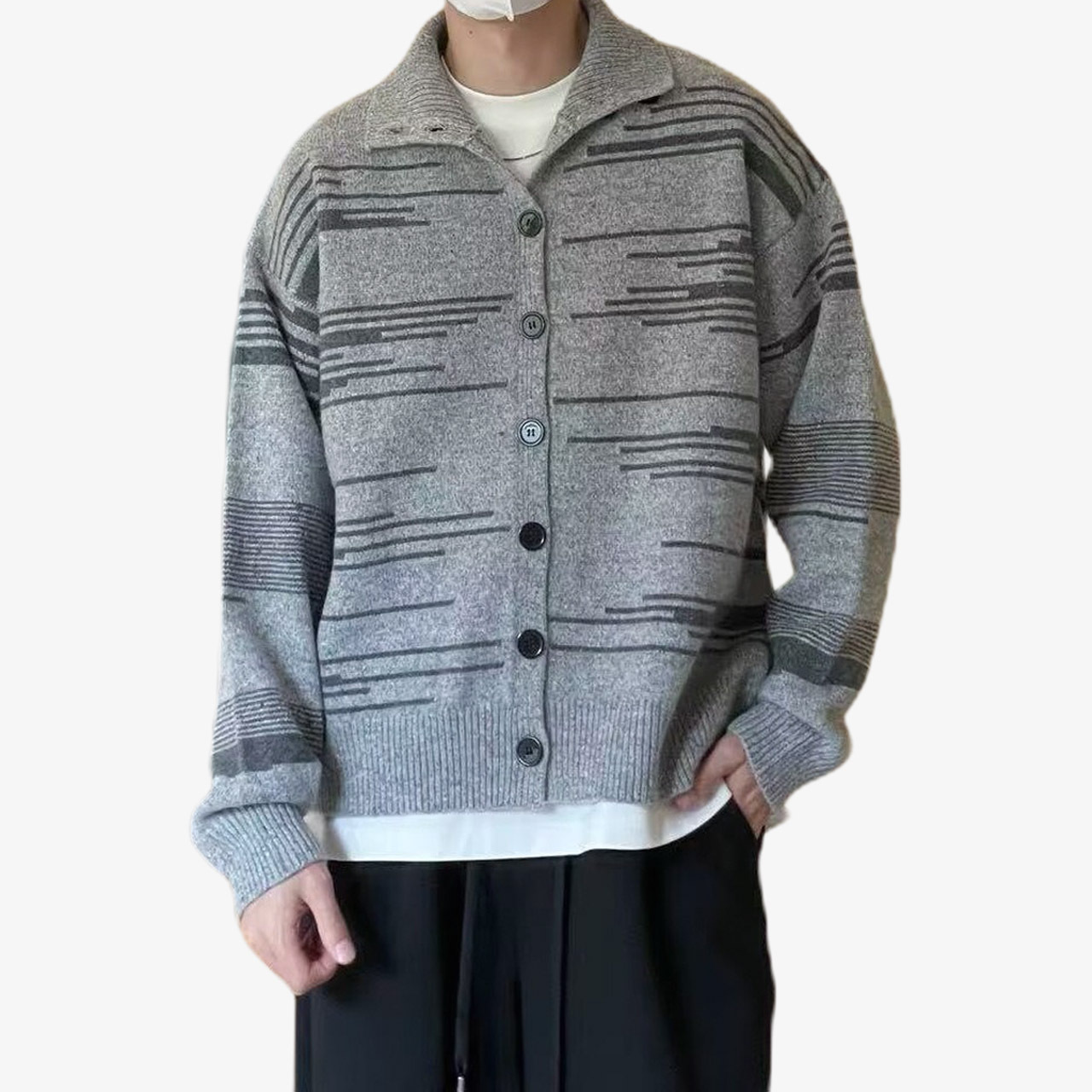 Explosiones transfronterizas de tamaño europeo tamaño grande polo collar camiseta de punto suéter hombre a rayas hebilla cardigan chaqueta fábrica al por mayor