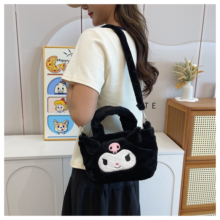 Plush crossbody bag, children's bag, 2024 new style, small animal bag, lightweight small crossbody, underarm makeup, simple single, cute bag undefined