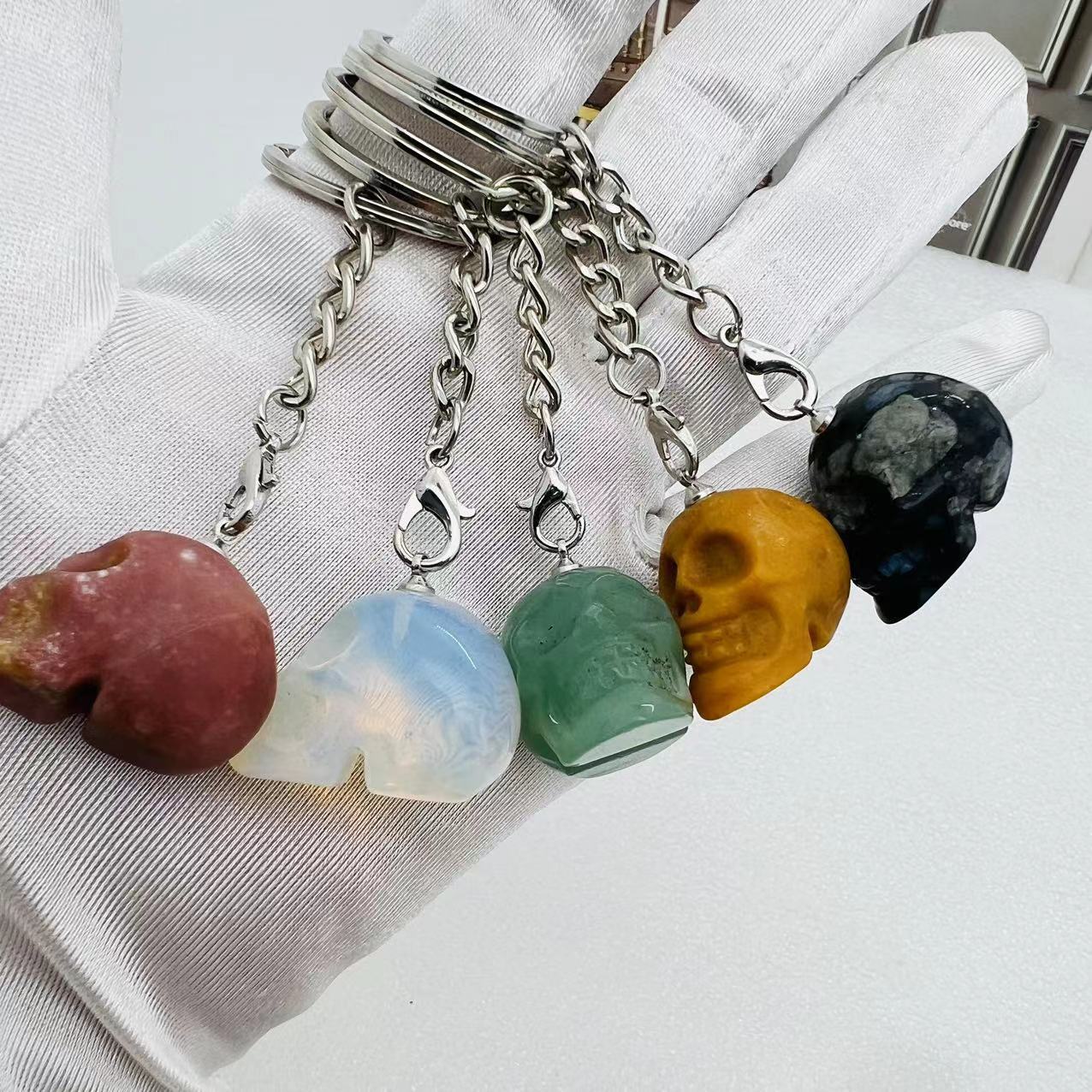 2.8 cm natural stone carved skull semi-precious stone mini skull crystal skulls
