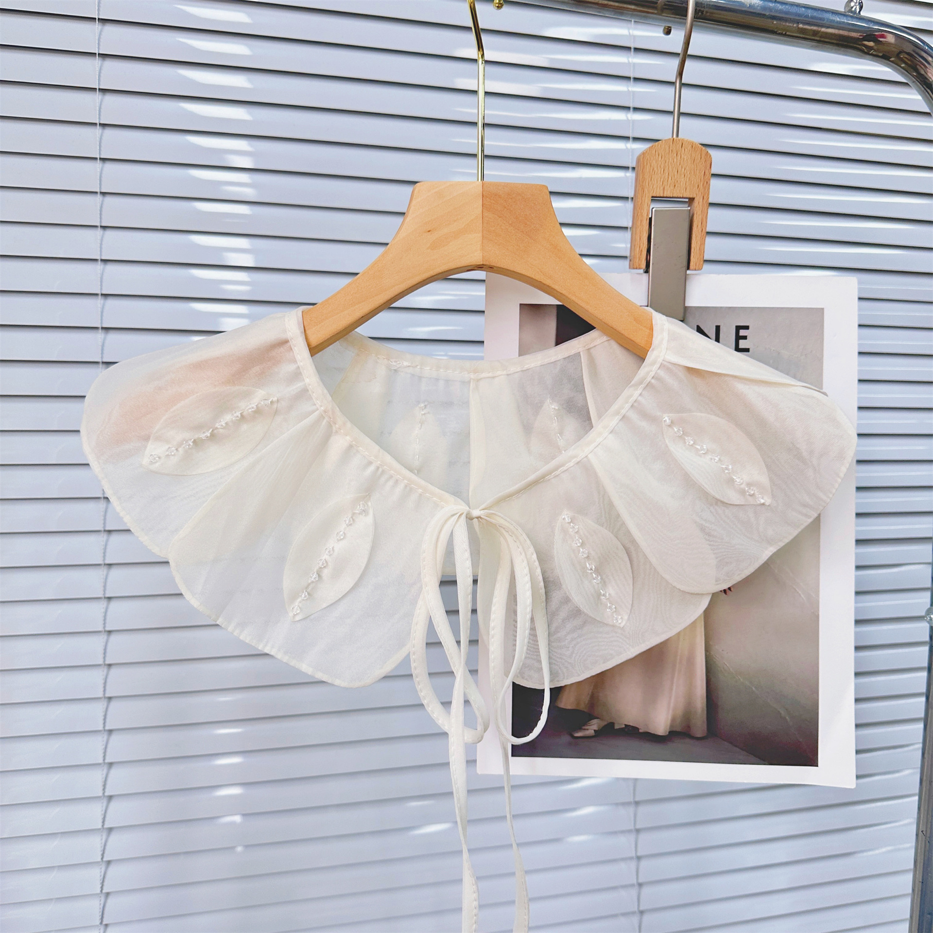 Nuevo volantes bordado encaje collar flor ropa a juego vestido pajarita falso collar fábrica al por mayor