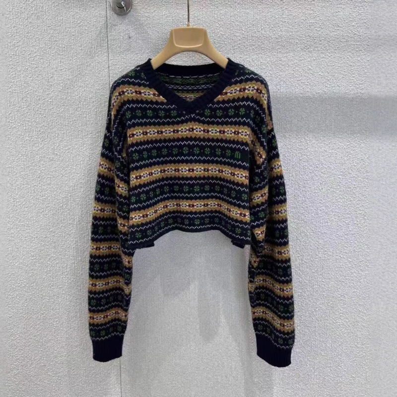 Nanyou Women's m Home 25 Autumn and Winter New Scottish Style Diamond Line Jacquard V Neck Pullover Short Sweater for Women Nanyou Women's m Home 25 Autumn and Winter New Scottish Style Diamond Line Jacquard V Neck Pullover Short Sweater for Women