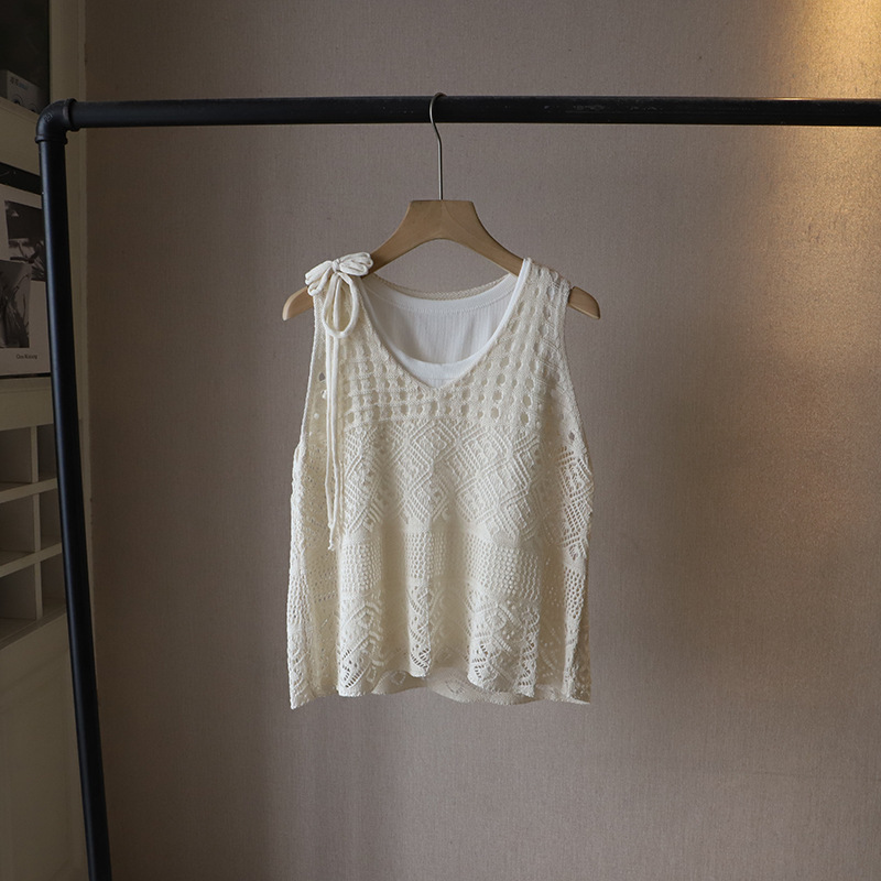 2026 Summer New Sweet Style Vest Knitwear Hollow-Out Solid Color Fashionable Age-Reducing Single Vest Knitwear