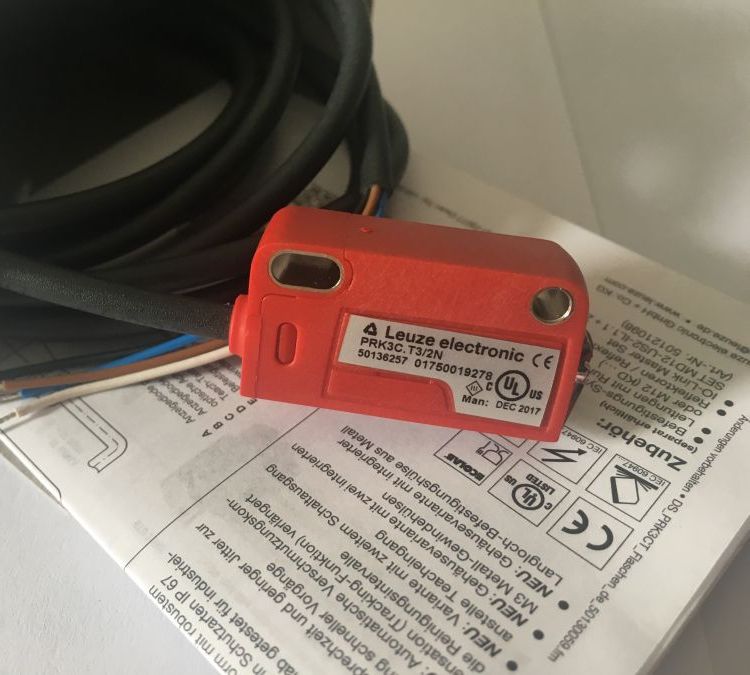 现货劳易测接近开关IS218 118 108 212 112 MM/4NO-4N0-8E0传感器