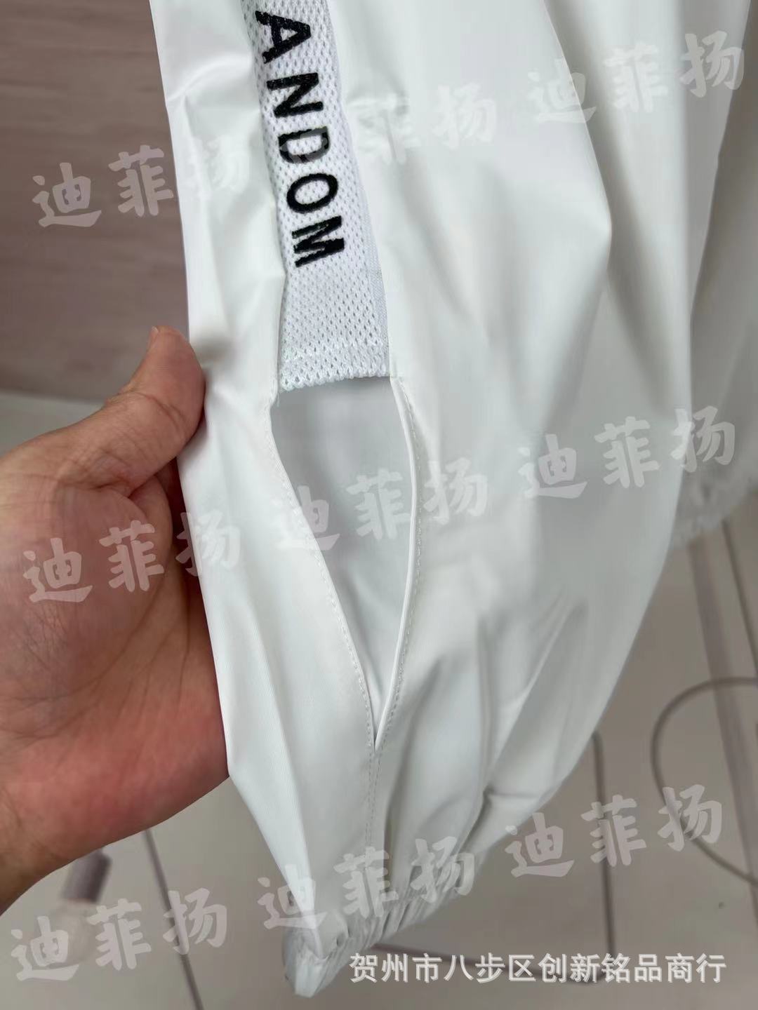 19ec458b664907522bc0a71a1f3e82