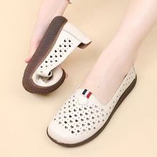 真皮软底牛筋脚蹬妈妈洞洞防滑透气休闲平底单鞋镂空夏季女鞋新款
