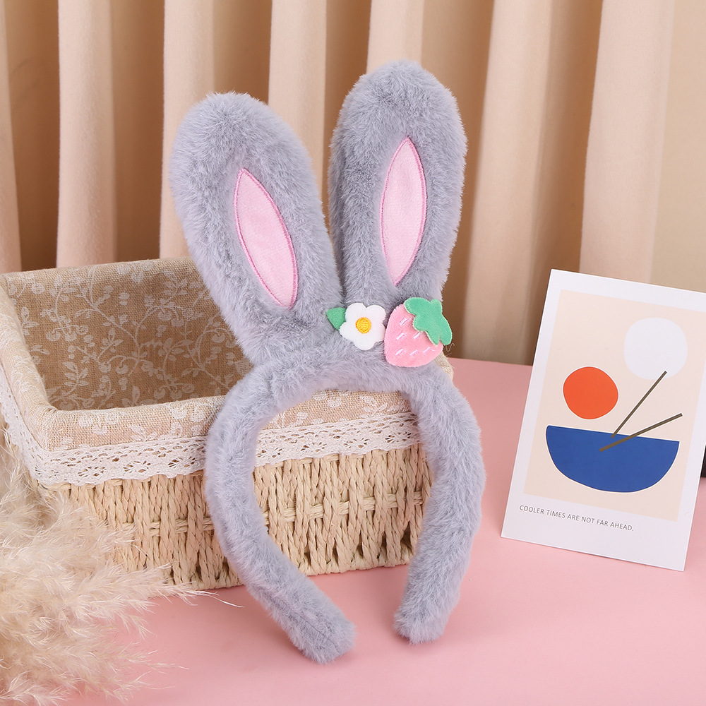 2023 nueva flor de fresa oreja de conejo diadema lindo pelo de peluche presionando diadema Internet celebridad dulce pelo presionando cara lavado horquilla