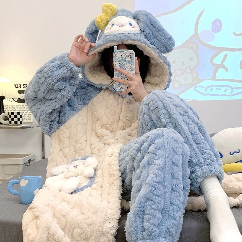 Pijamas de lana de coral para mujer de invierno de manga larga 2024 nueva franela engrosada y cálida primavera y otoño traje de servicio a domicilio