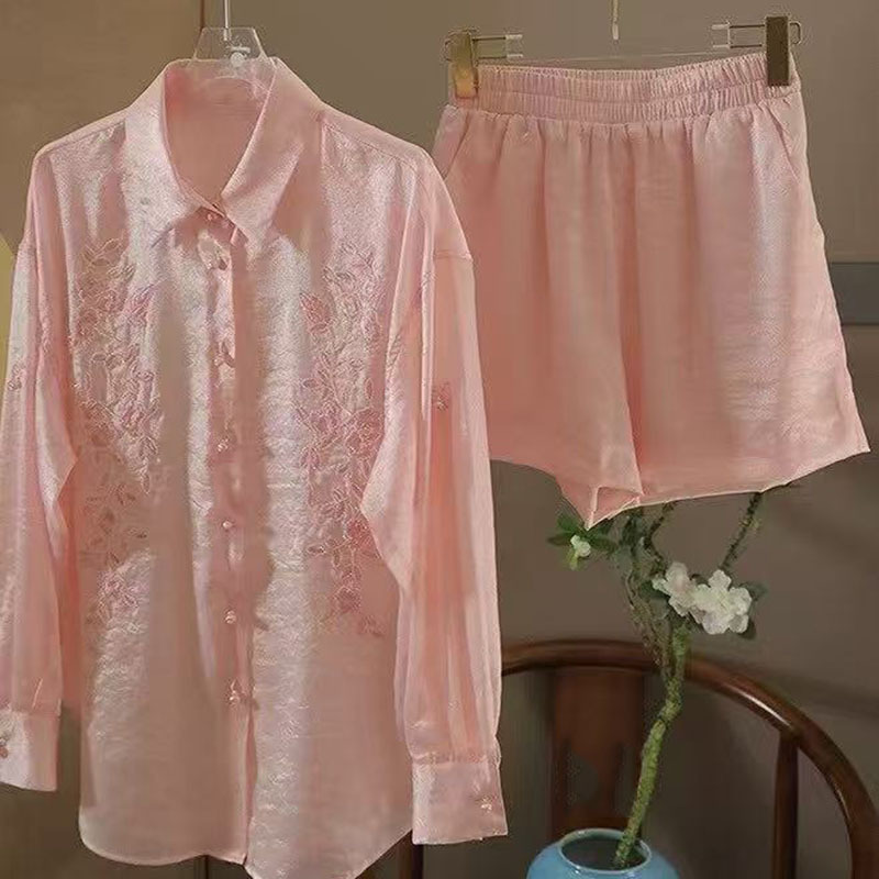 2025 Summer New Export Heavy Embroidery Shorts Suit Women's Satin Pearlescent Shirt Casual Pants Two-Piece Set