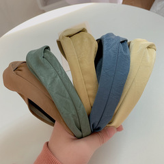 Retro Solid Color PU Leather Ultra Wide Cross Headband for Women, Versatile Outdoor Hair Accessory, Simple Face Covering, Hair Tying Band