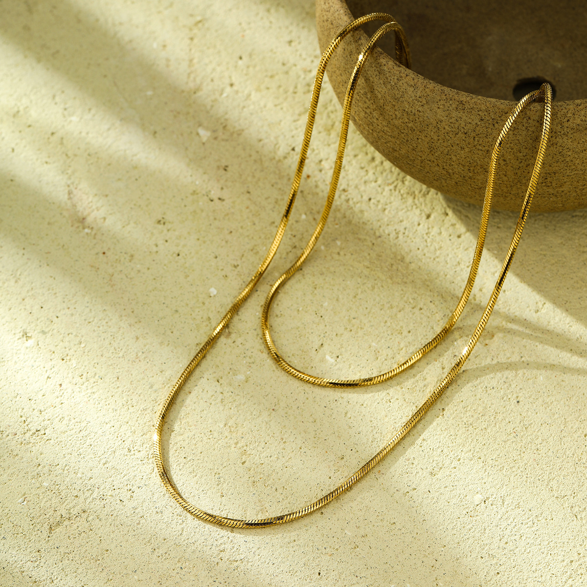 PVD Coated Real Gold Plated Water Droplets Solid Color 304 Stainless Steel Casual Simple Style Waterproof Non Tarnish Double Layer Necklaces Pendant Necklace display picture 2