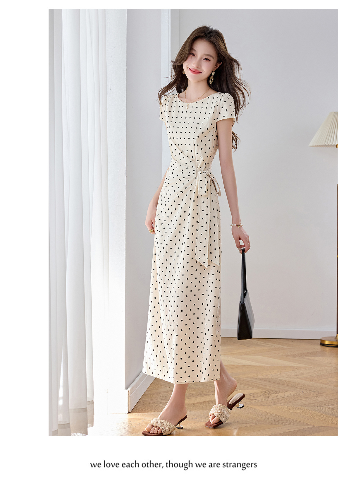 Đầm maxi nữ thắt eo tay ngắn họa tiết chấm bi phong cách nghỉ dưỡng — màu đen, màu trắng chi tiết 13