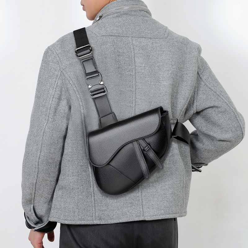 Sh217 Shoulder Bag Saddle Bag Zipper Diagonal Bag Men's Simple Texture Shoulder Bag Lightweight Men's Bag Pure Color