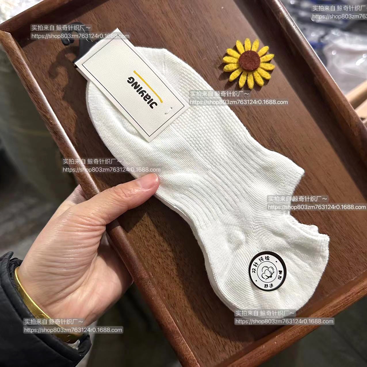 Suministro de calcetines de barco para hombre, calcetines poco profundos que absorben el sudor y desodorizantes, calcetines de algodón bajos japoneses blancos de primavera y verano, calcetines finos de algodón para niñas