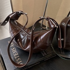 跨境潮流牛角包2025小众春季新款饺子包简约时尚复古单肩斜挎包女