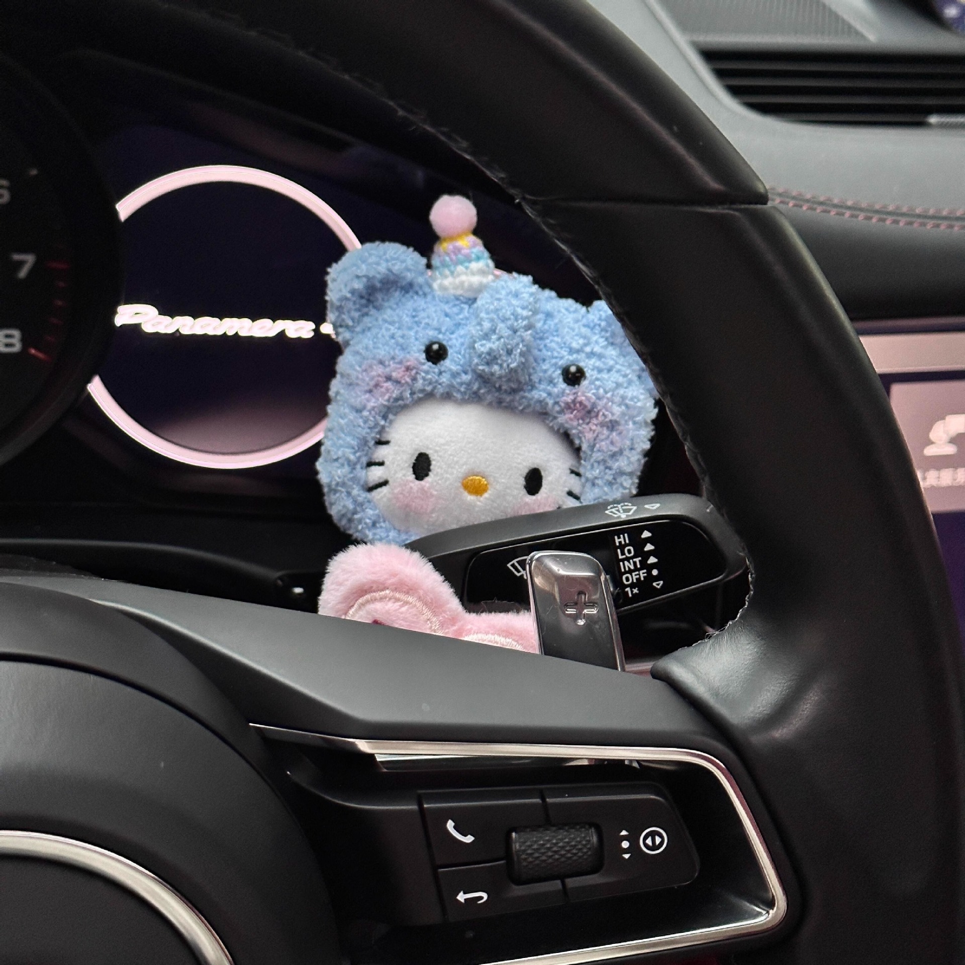 Elefante Kitty coche guarnición muñeca guarnición muñeca guarnición luces de dirección regalo de coche nuevo para amigos