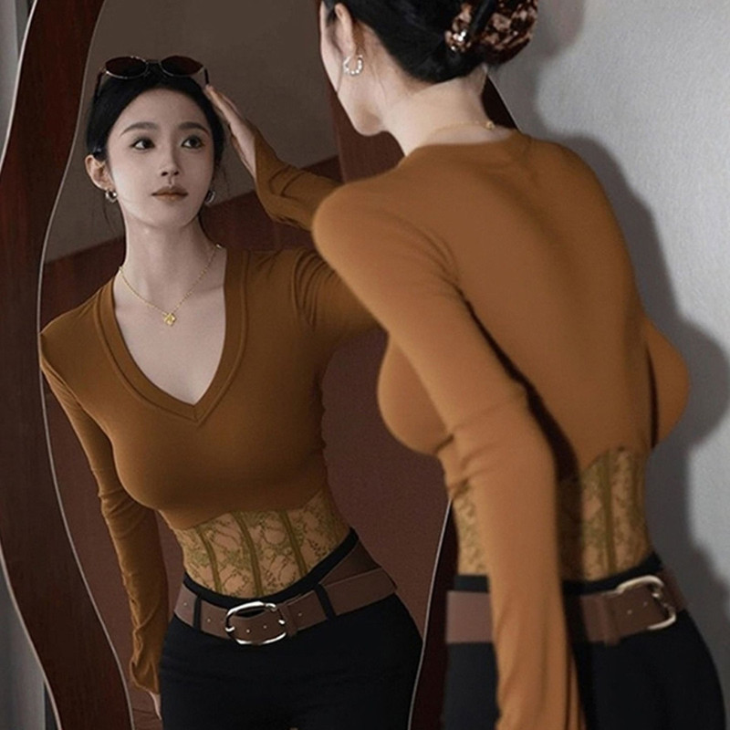 Purely Sexy Sweet Girl Style V-Neck Slim-Fit Base Shirt for Women, Autumn and Winter Unique Lace Long-Sleeve T-Shirt Top with a Sense of Design