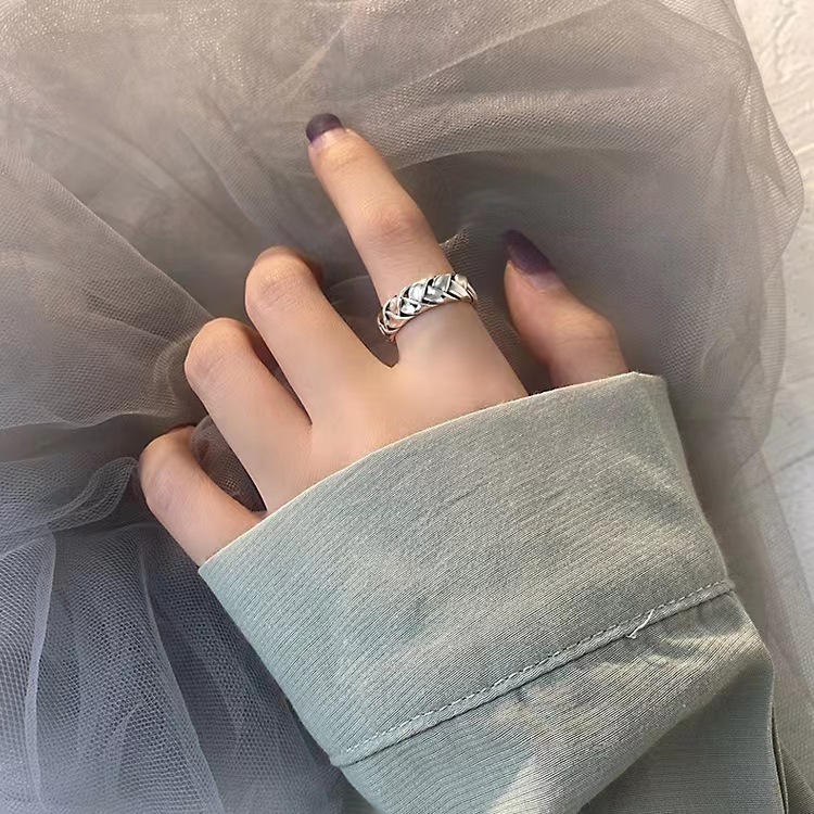 반지 보석 틈새 하이 엔드 디자인 감각은 단순한 세트 보석 도매 반지를 여는 복고풍 퇴색하지 않습니다