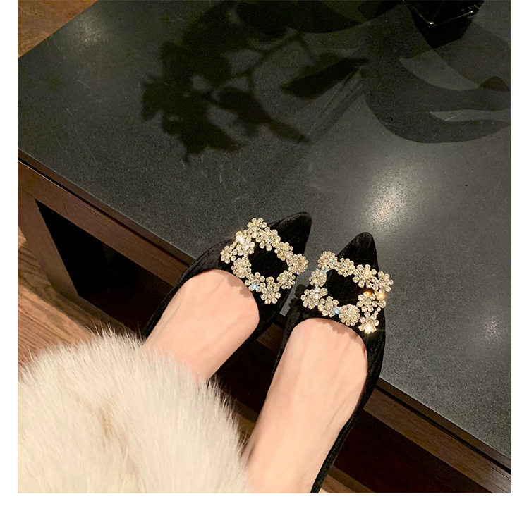 Giày búp bê nữ mũi nhọn nhung nhung Pháp khóa vuông đính đá, đế bằng, gót thấp 1–3 cm — Màu hồng (đáy phẳng), Màu đen (đế bằng)