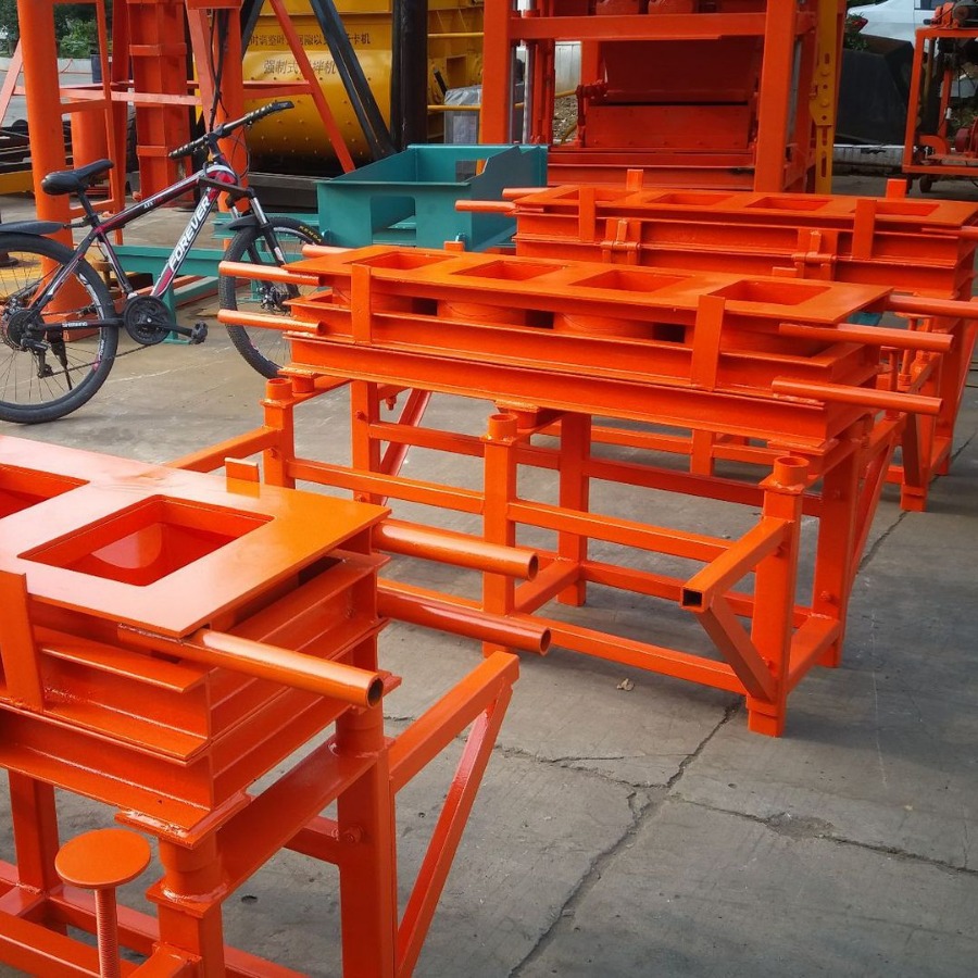 西非国家需要的手动混凝土路面砖机 喀麦隆加蓬科特迪瓦刚果需要