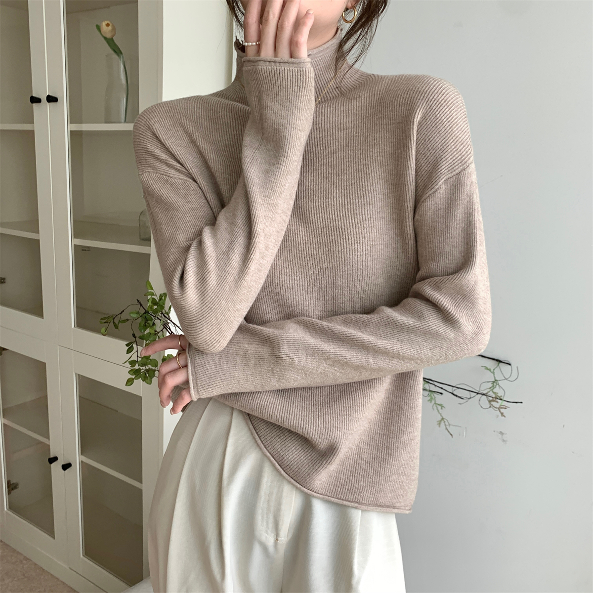 플러스 사이즈 통통한 MM2024 가을 여성용 니트웨어 반 높이 칼라 느슨한 내부 긴 소매베이스 셔츠 따뜻한 슬림 탑