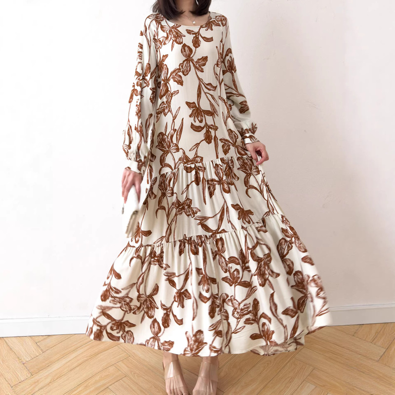 Extended-Length Mulberry Silk Dress with Cotton Lining, Lantern Long Sleeves, Tiered Skirt, and Large Hem, New Spring Model Extended-Length Mulberry Silk Dress with Cotton Lining, Lantern Long Sleeves, Tiered Skirt, and Large Hem, New Spring Model