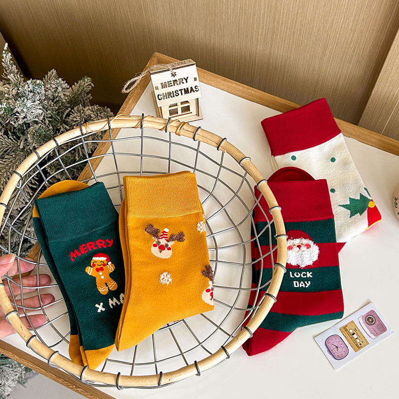 Christmas Socks for Women, Holiday Decorative Socks, 2025 New Style Red Mid-Calf Socks, Cotton Trendy Versatile Cartoon Cross-Border Socks
