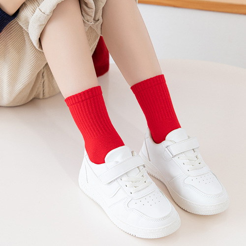 Children's socks autumn and winter mid-tube cotton socks students middle children young spring autumn solid color boys and girls children red