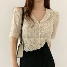 韩版时尚刺绣钩花蕾丝短款上衣女2024夏季新款镂空小翻领短袖衬衫