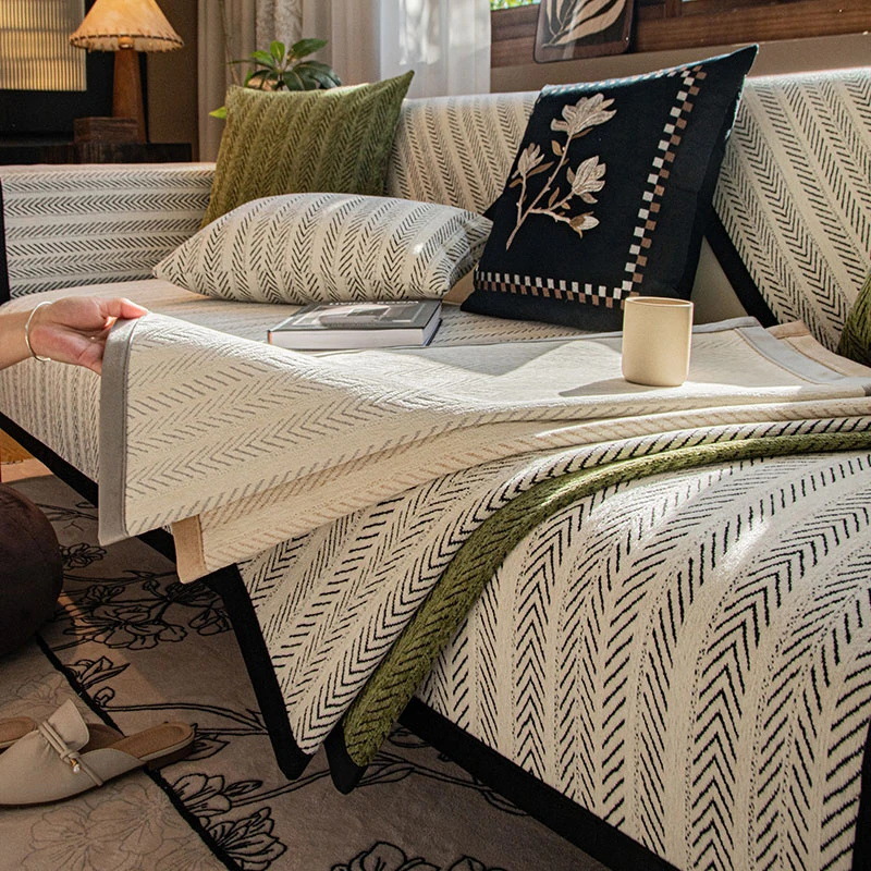 Alfombra de sofá de estilo medieval cuatro estaciones general lujo ligero de alta sensación de sofá cubierta 2024 nuevo sofá toalla antideslizante