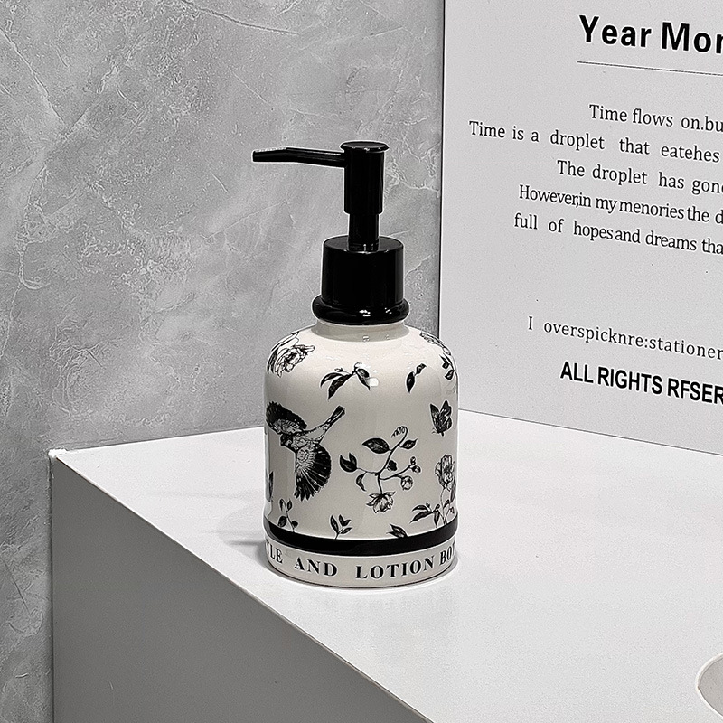 Botella de cerámica medieval botella de diseño flor y pájaro botella de loción de textura excelente botella de diseño de hotel residencial botella de desinfectante para manos