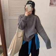 2025慵懒风毛衣外套女秋冬新款韩系简约宽松立领拉链针织开衫上衣