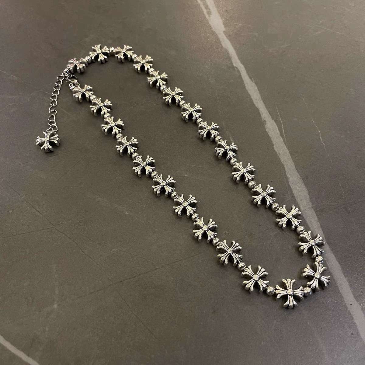 Cross Flower Trendy Men's Collarbone Chain Women's Niche Design Sweatshirt Necklace Hip Hop Style Geometric Pattern Alloy Jewelry display picture 9