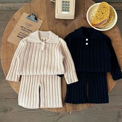 2024新款韓版春季套裝男女童洋氣百搭小翻領針織上衣中褲童裝毛衣