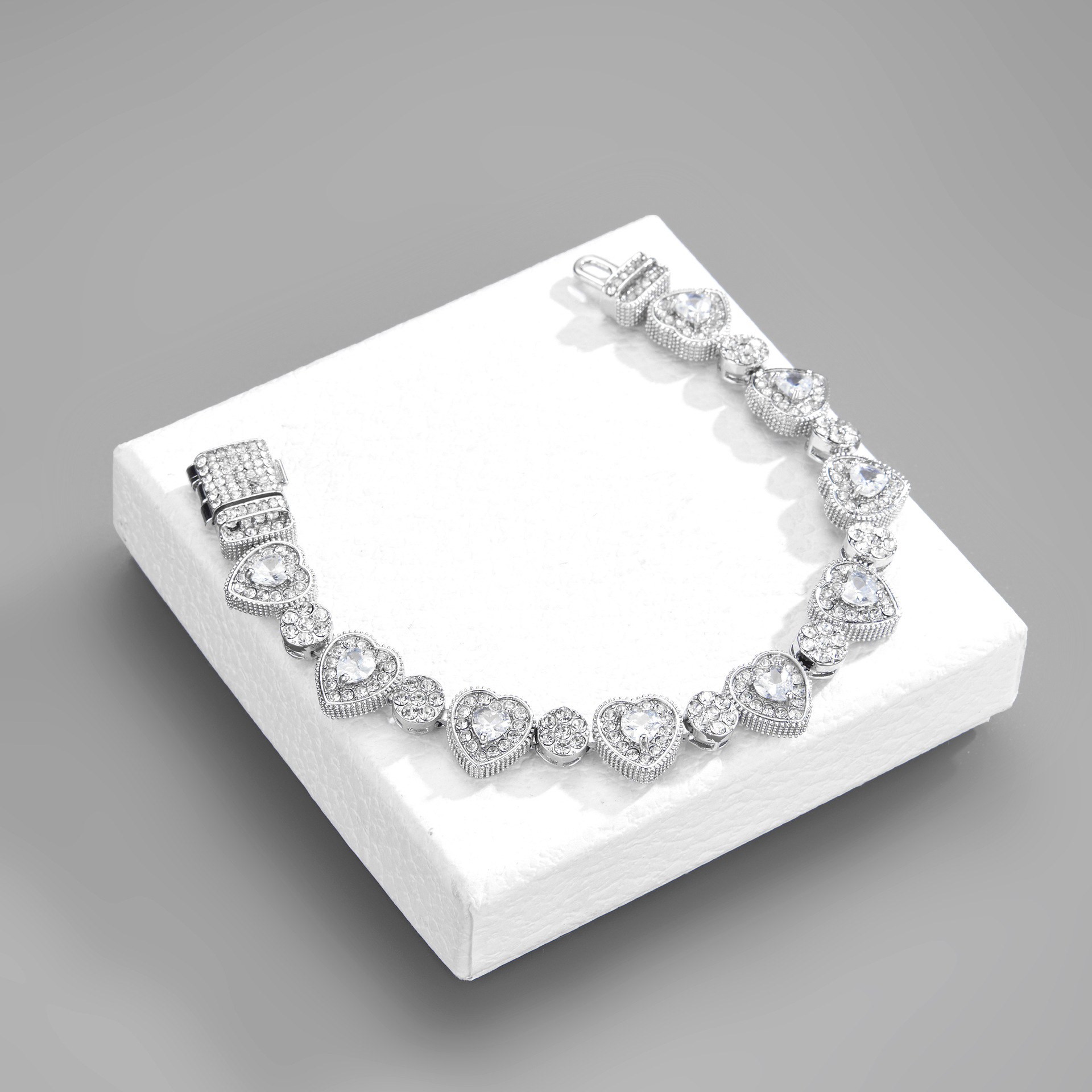 Fashion Heart Shape Alloy Inlay Rhinestones Unisex Necklace 1 Piece